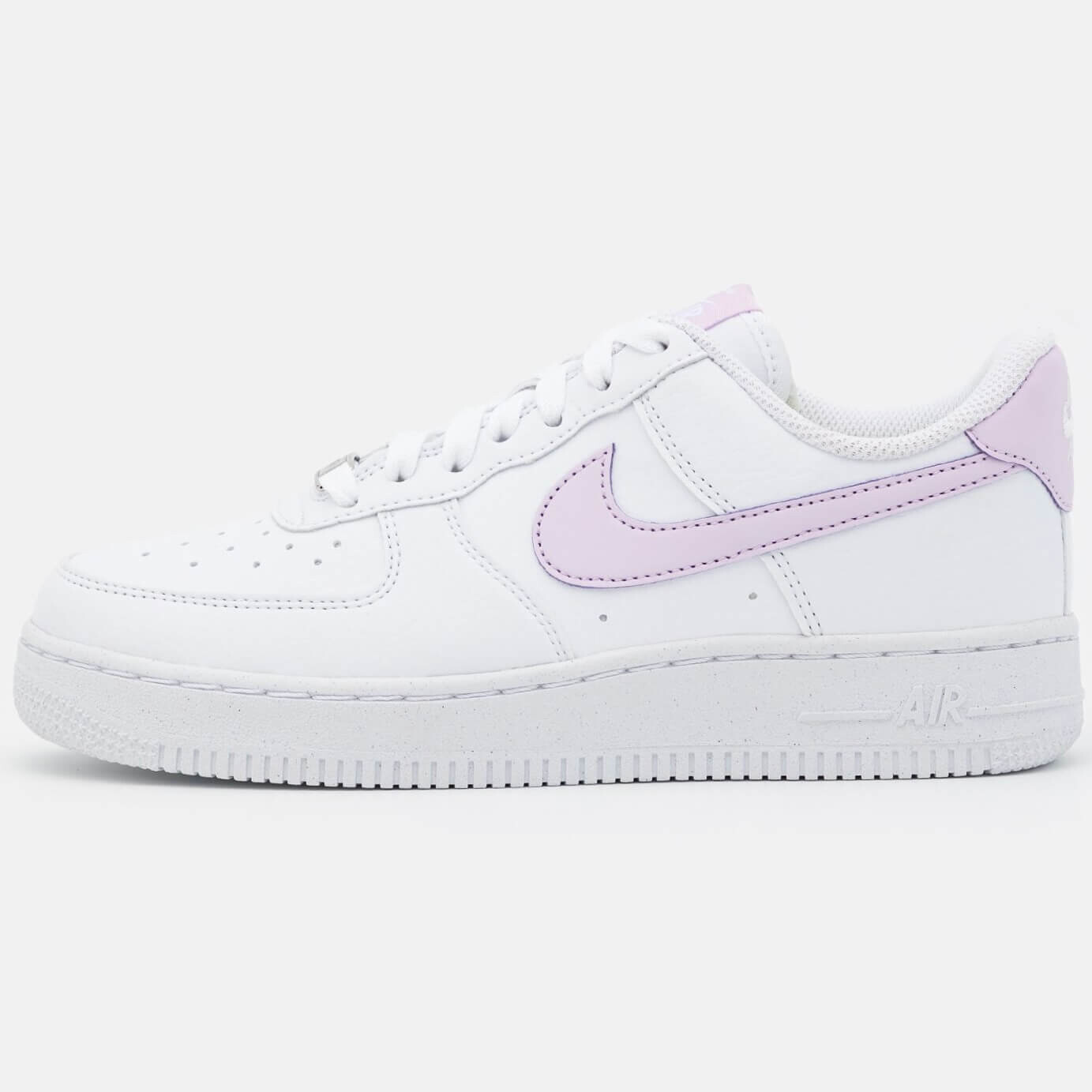 

Кроссовки Nike Air Force 1'07 SE XCat, белый/светло-розовый