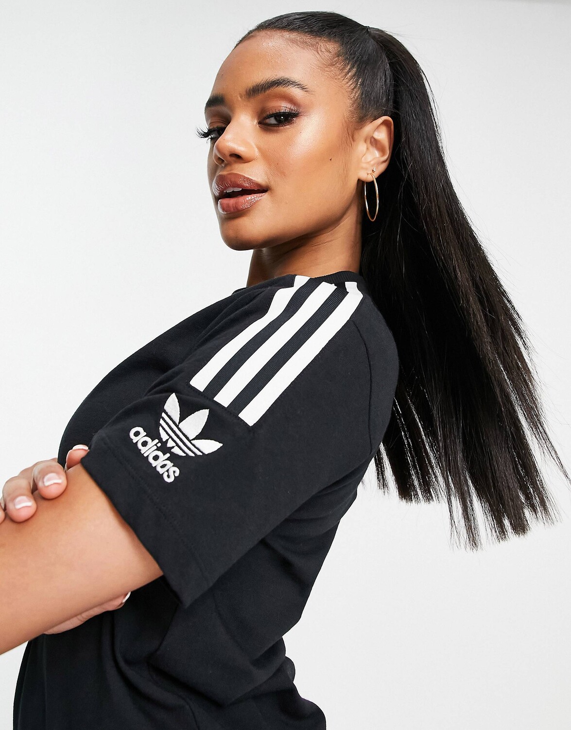 

Женская футболка Adidas Originals Adicolor Three Stripe, черный