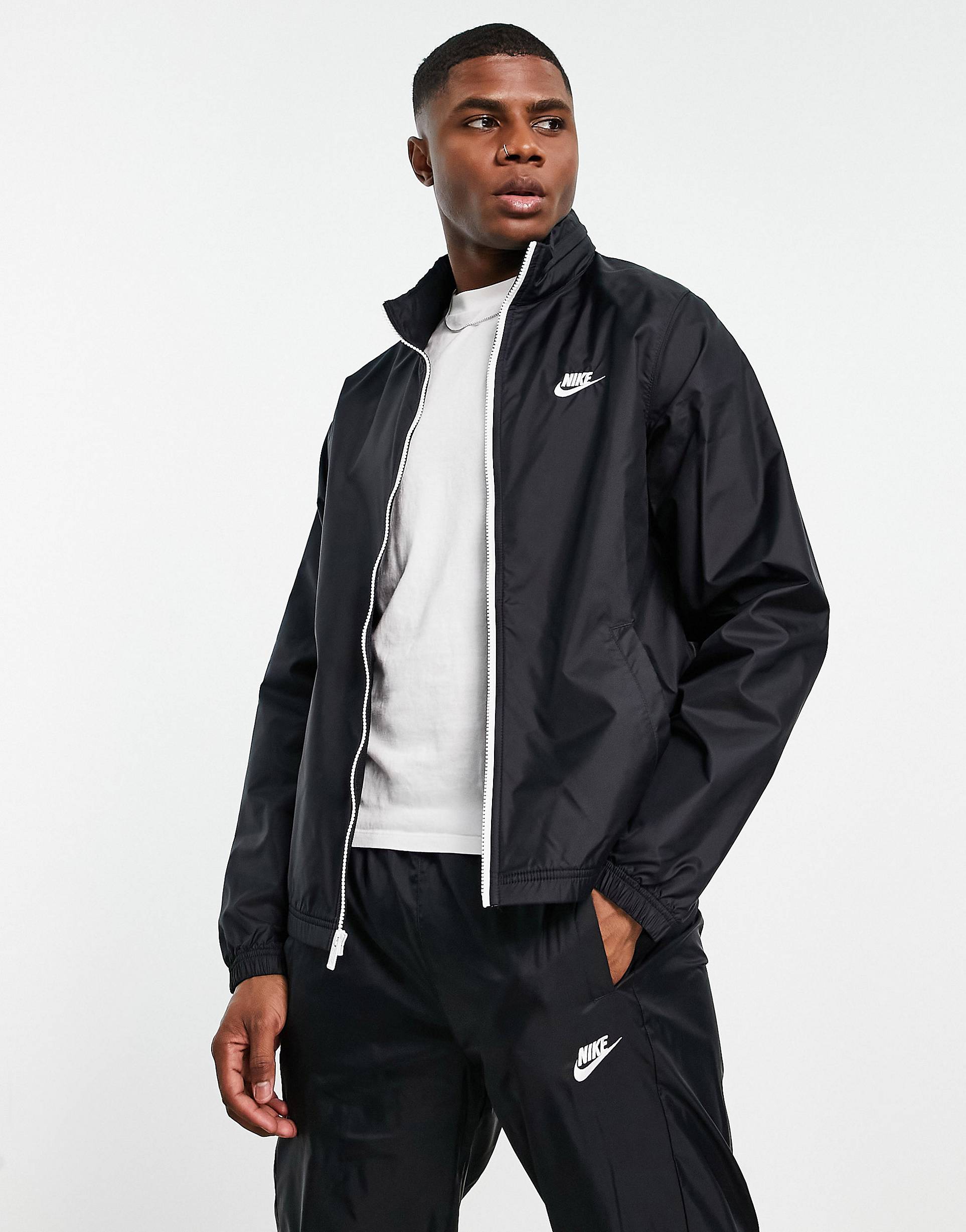 Черный тканый спортивный костюм Nike Club – купить по выгодным ценам с доставкой из-за рубежа через сервис «CDEK.Shopping»