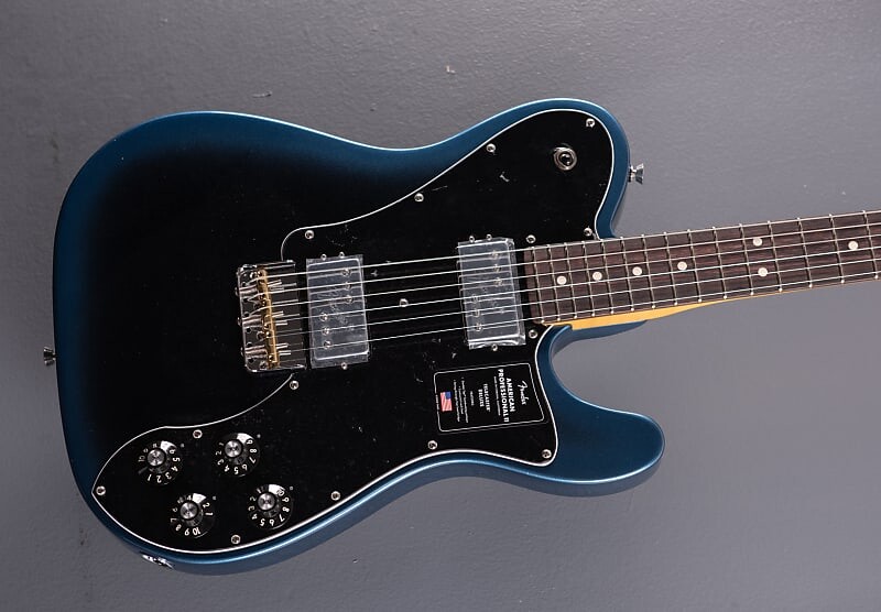 

American Professional II Telecaster Deluxe - Dark Night с палисандровым деревом Fender American Professional II Telecaster Deluxe - w/Rosewood