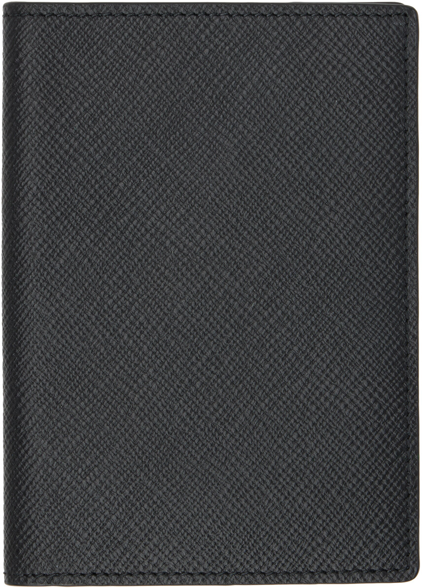 

Обложка для паспорта с черной печатью Smythson