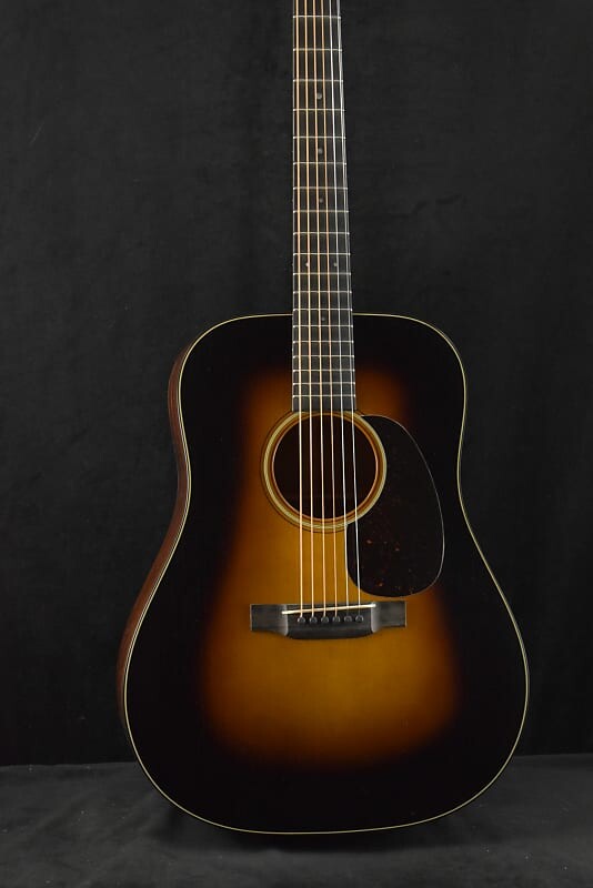 

Martin Custom Shop Dreadnought Adirondack Spruce/Sinker Mahogany Stage 1 Aged 1935 Sunburst Custom Shop Dreadnought Adirondack Spruce/Sinker Mahogany Sta...