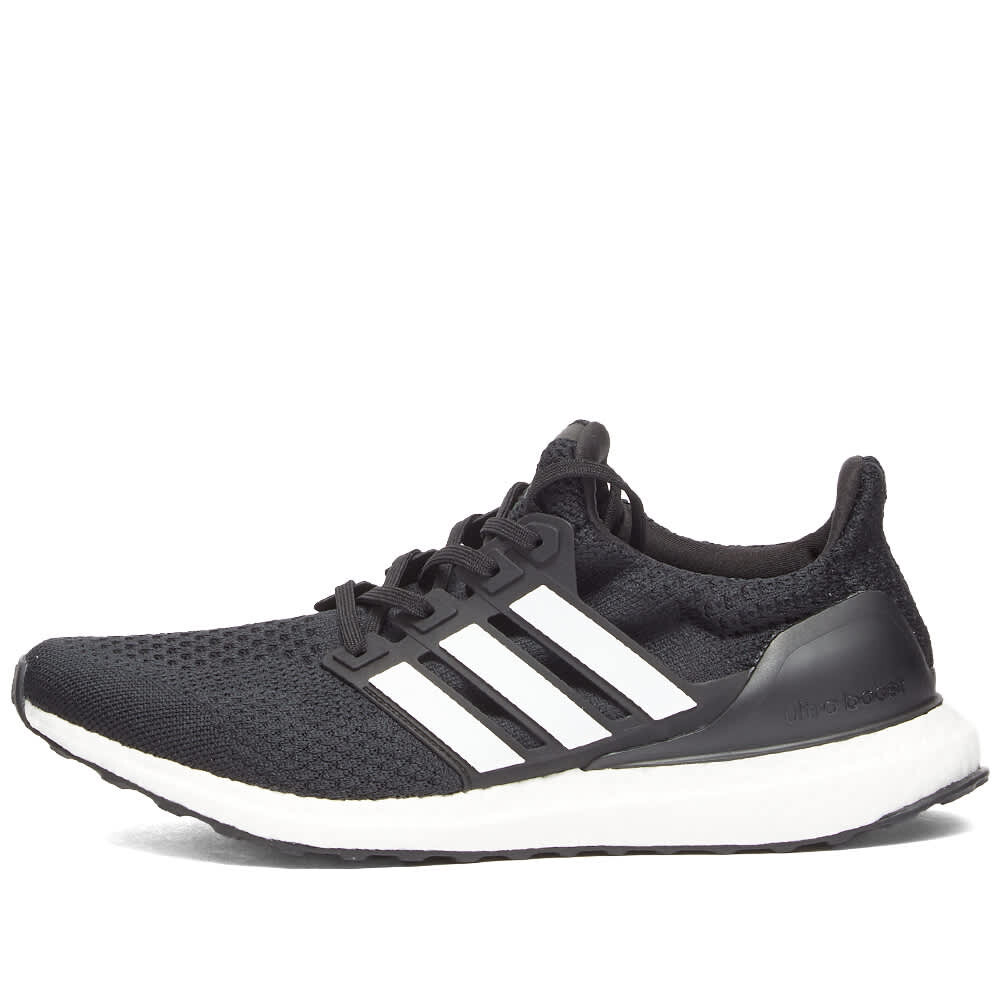 

Кроссовки Adidas Ultraboost 5.0 DNA