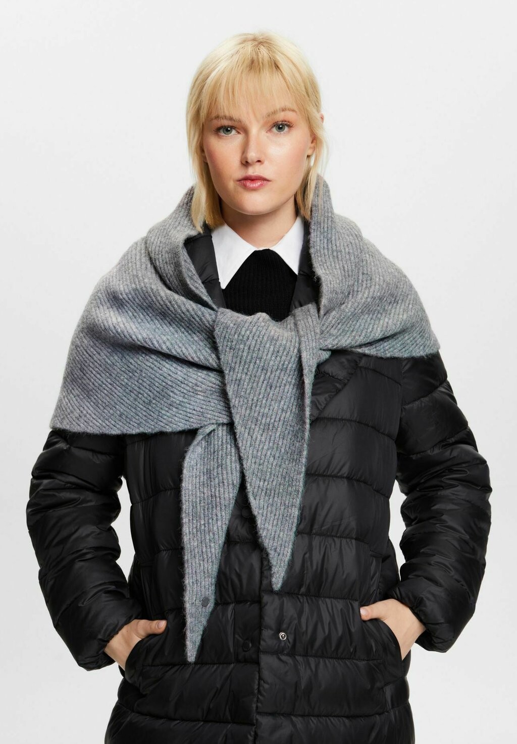 

Шарф Esprit, цвет light grey new