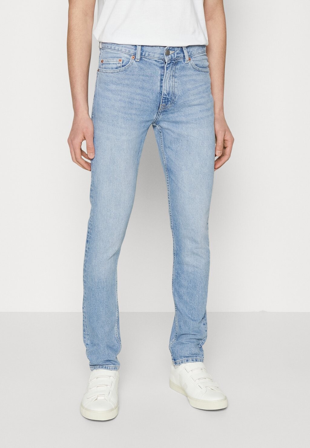 

Зауженные джинсы Dr.Denim