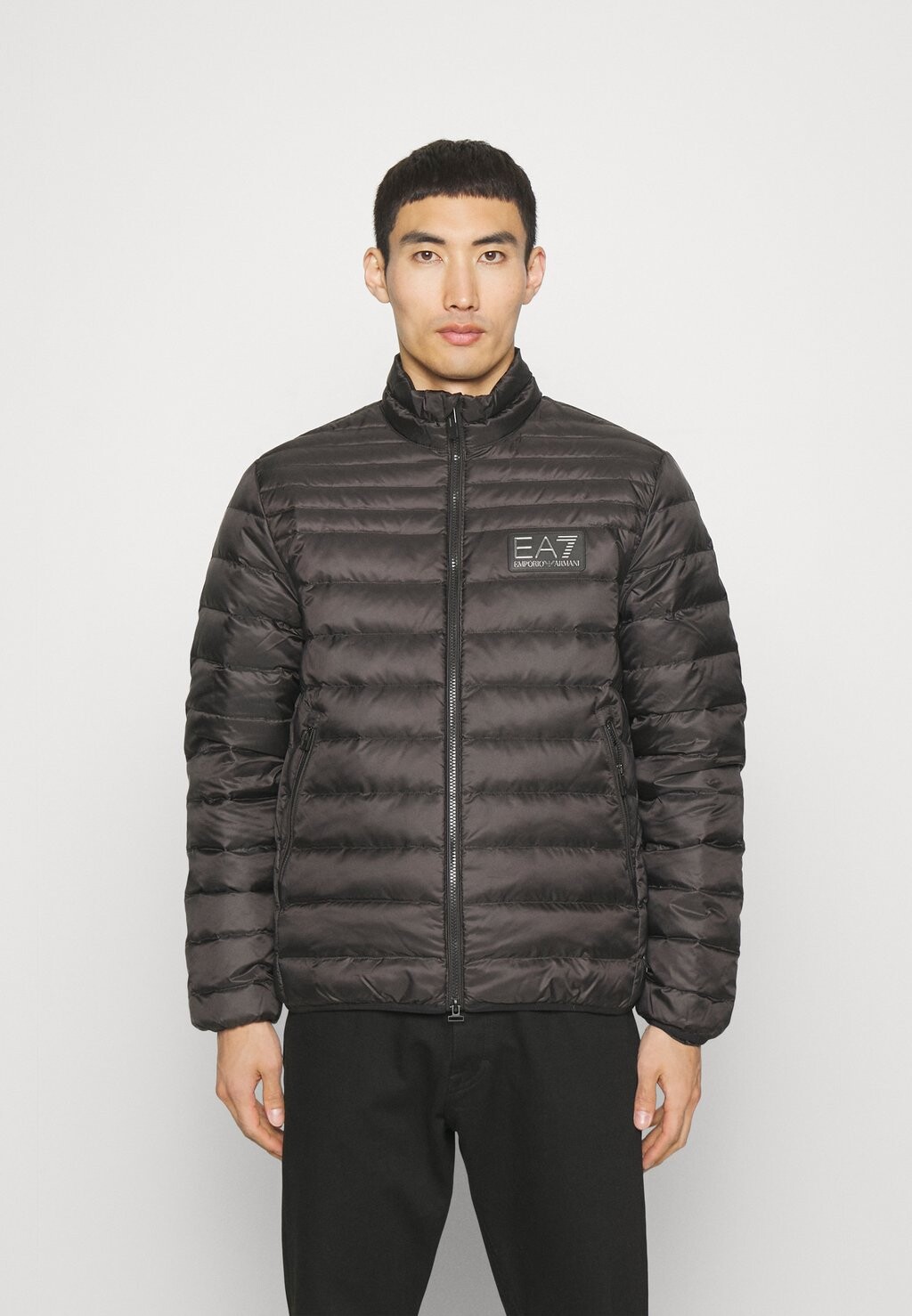 

Куртка де плюмас EA7 Emporio Armani, черный