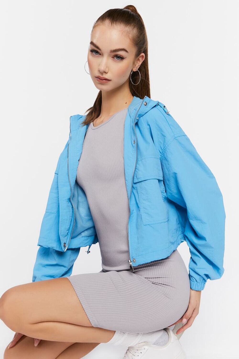 

Укороченная куртка-ветровка Forever 21
