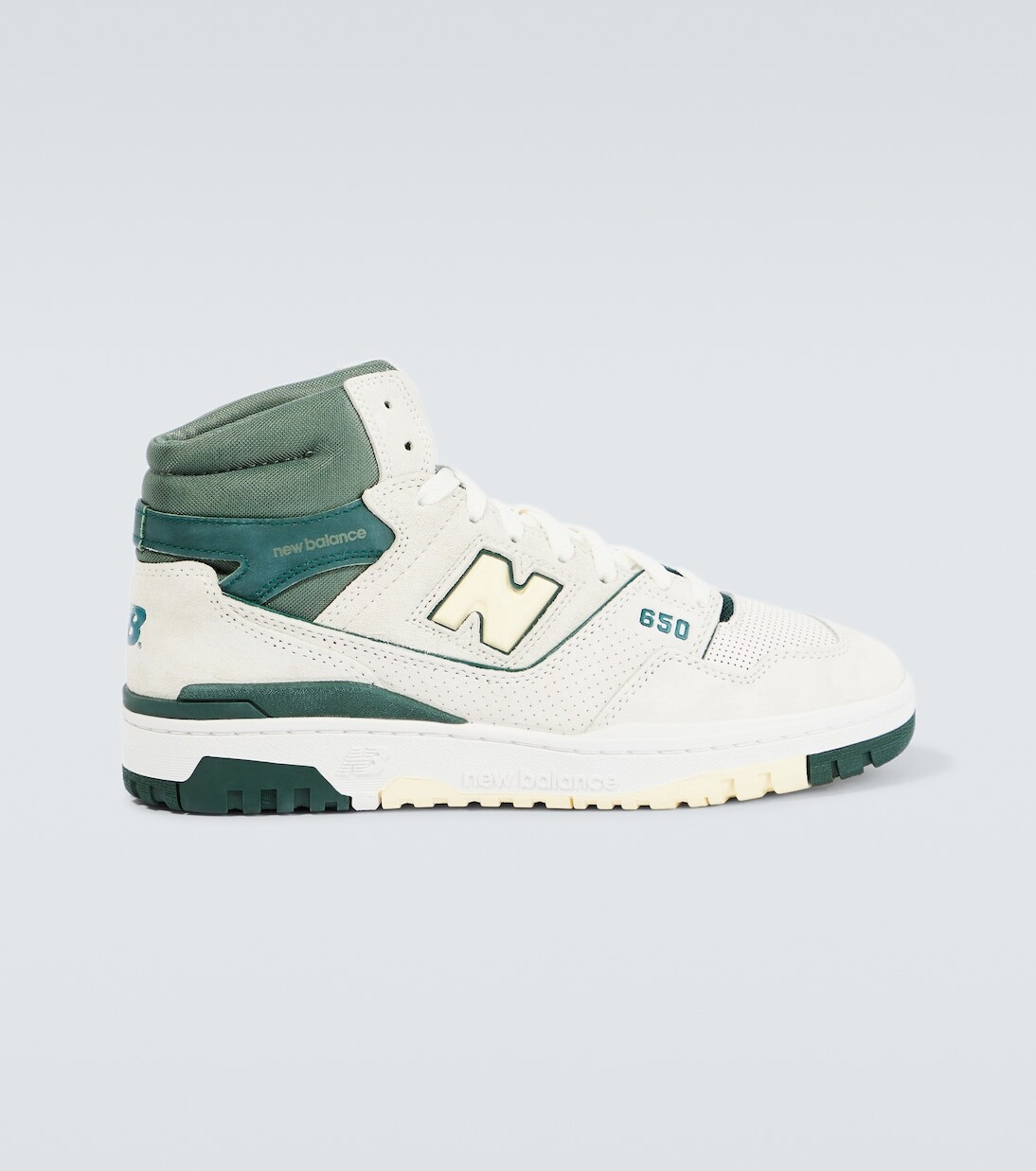 

Кожаные высокие кеды 650р New Balance, белый