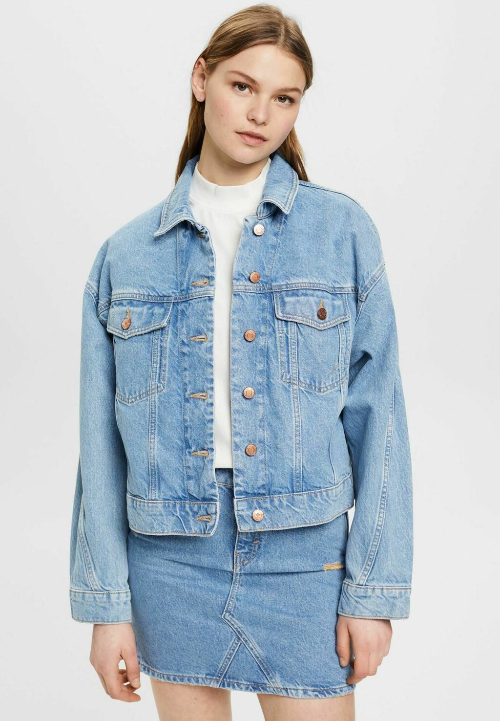 

Джинсовая куртка edc by Esprit, синий