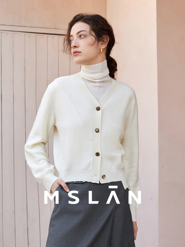 

Нежный универсальный свитер Mslan, мелкий песок