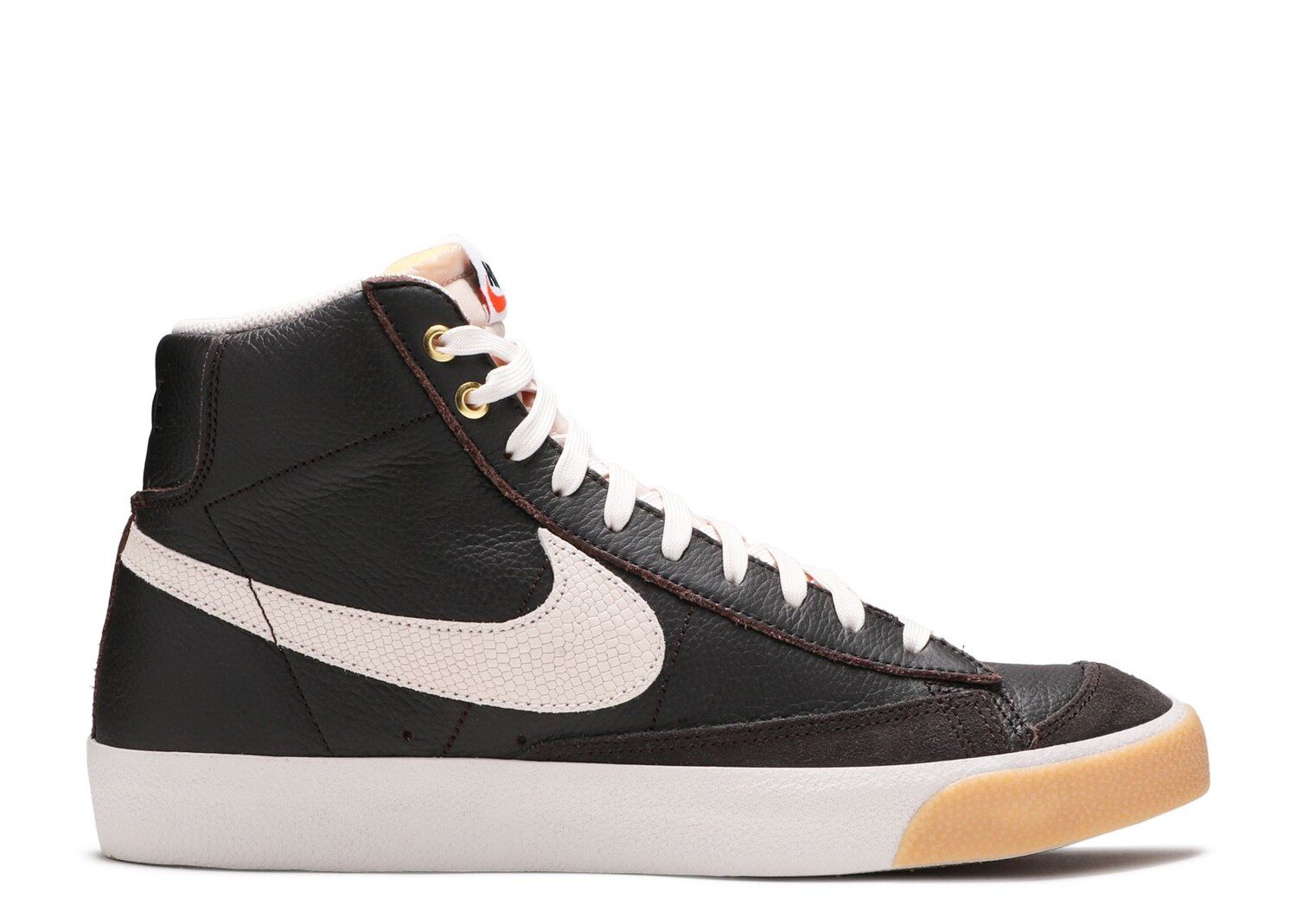 

Кроссовки Nike Blazer Mid '77 'Orewood Brown', черный