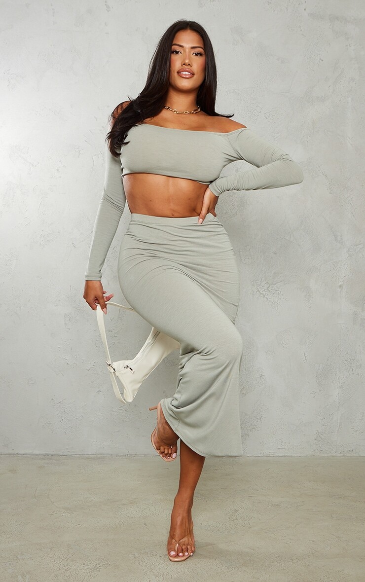 

PrettyLittleThing Серая длинная юбка из джерси с низкой посадкой Shape