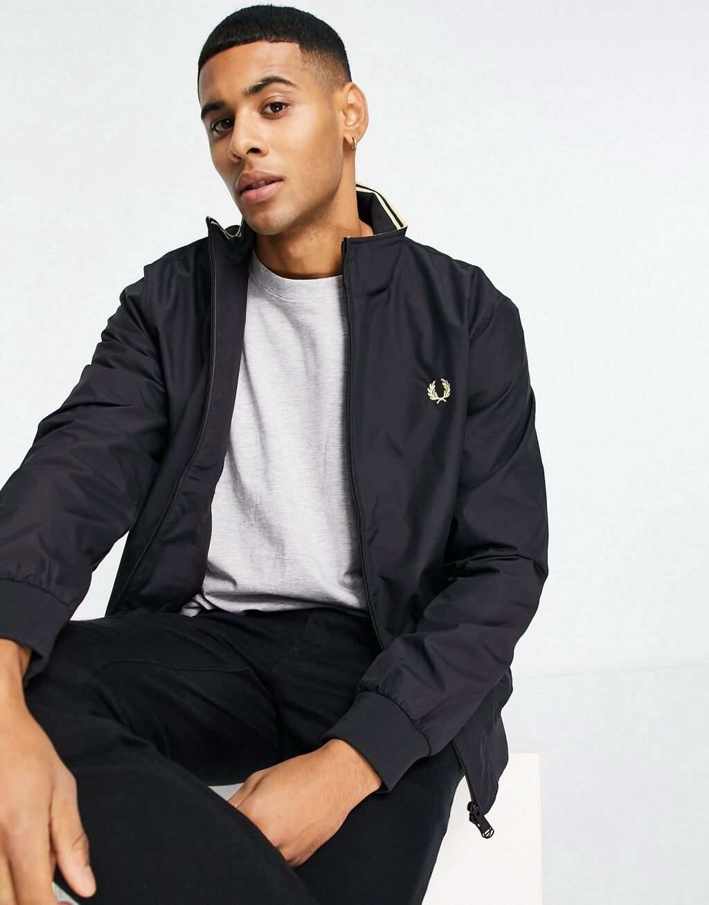 

Черная куртка Fred Perry Brentham