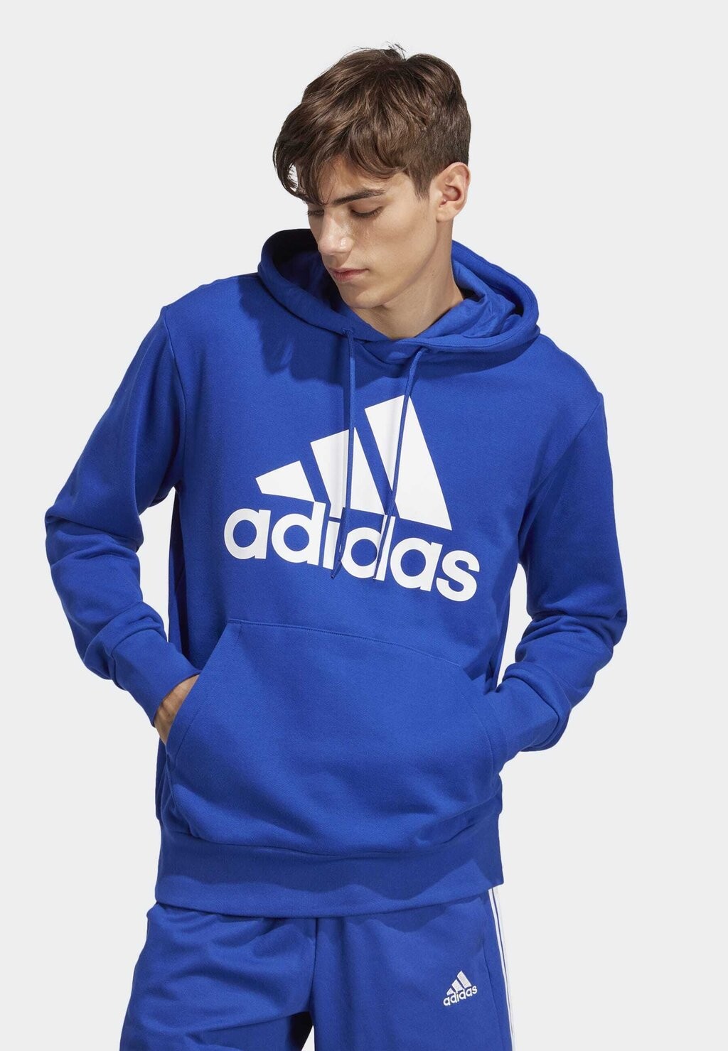 

Худи Adidas