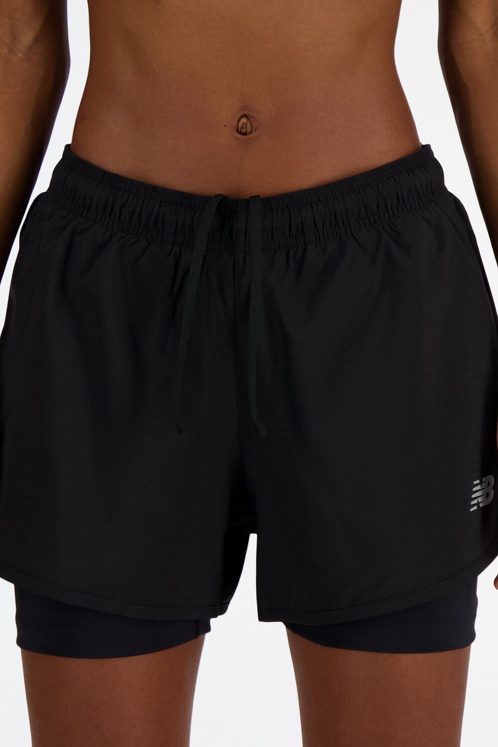 

Женские спортивные шорты 2 в 1 3 дюйма New Balance, черный