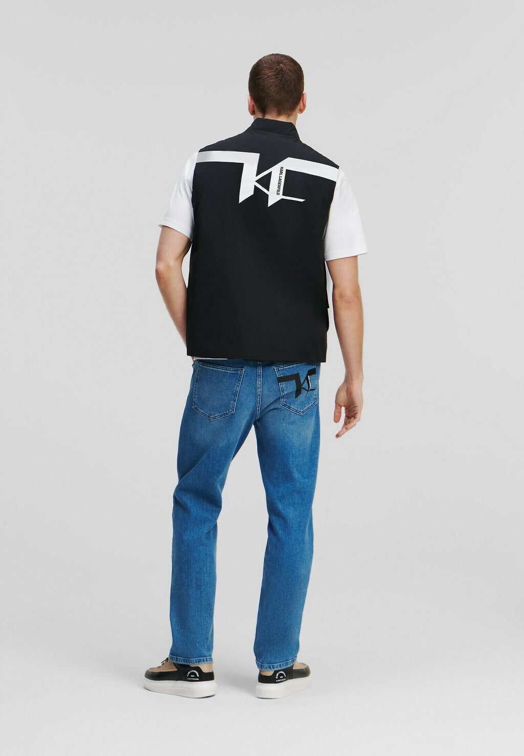 

Без рукавов PADDED LOGO KARL LAGERFELD, черный