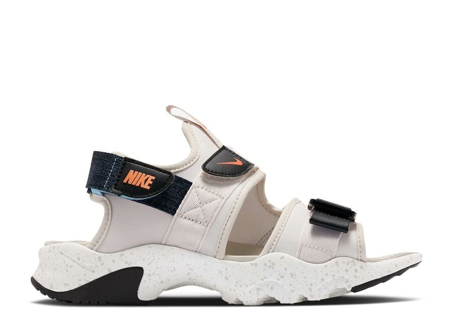 

Кроссовки Nike Wmns Canyon Sandal, цвет Sand Mango
