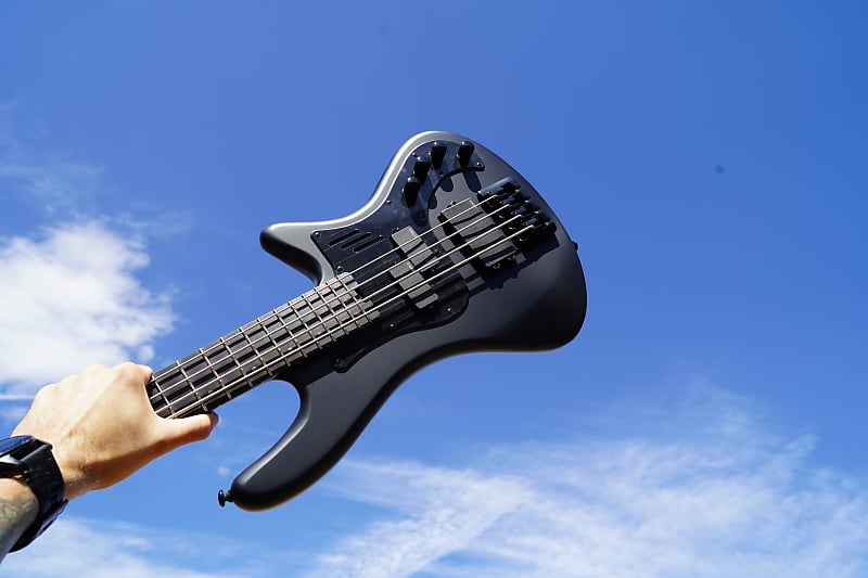 цена Басс гитара Schecter DIAMOND SERIES Stiletto-4 Stealth Pro EX- 35 Scale(B-E-A-D)- Satin Black 4-String Electric Bass Guitar