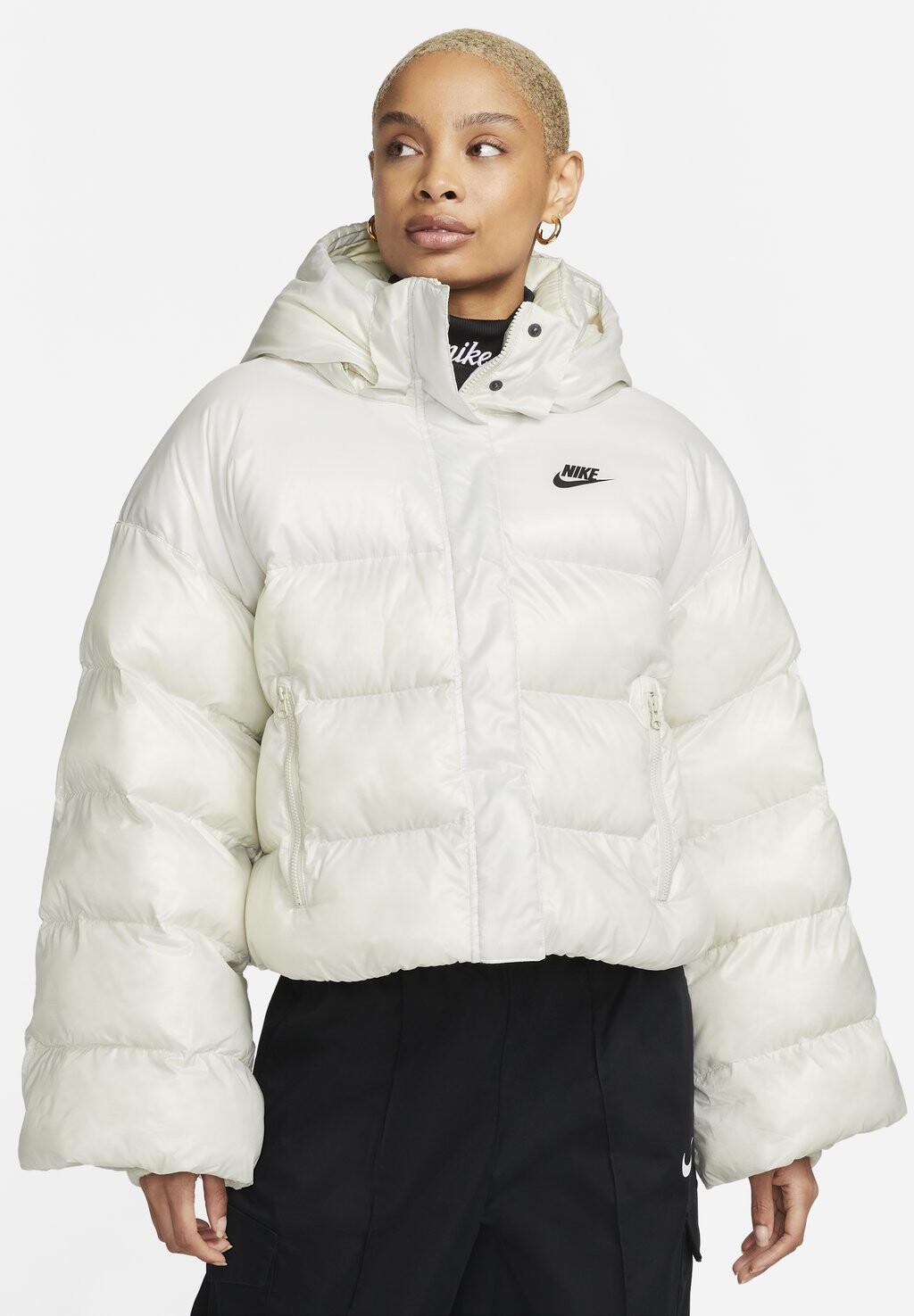 

Куртка зимняя Nike, Серый