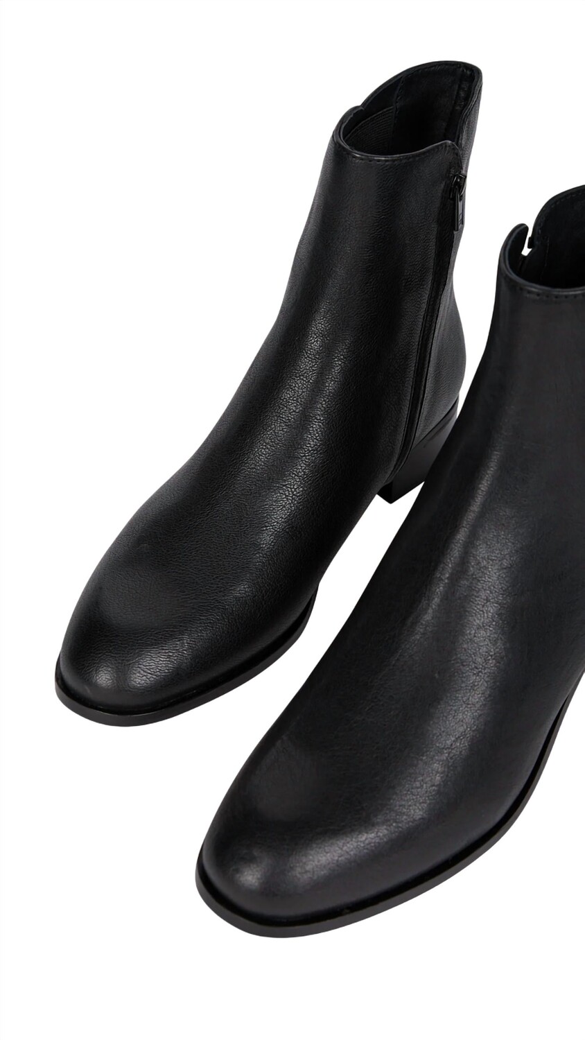 

Черные ботильоны Ronnie Loeffler Randall, черный