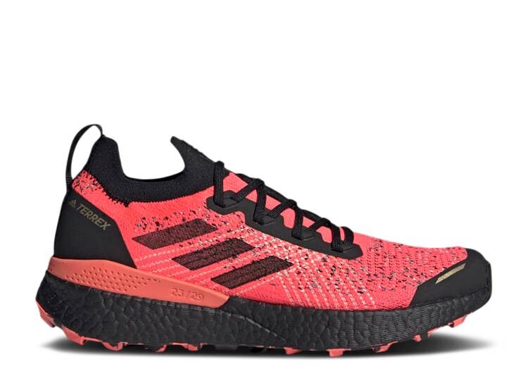 

Кроссовки Adidas PARLEY X TERREX TWO ULTRA 'SIGNAL PINK', розовый
