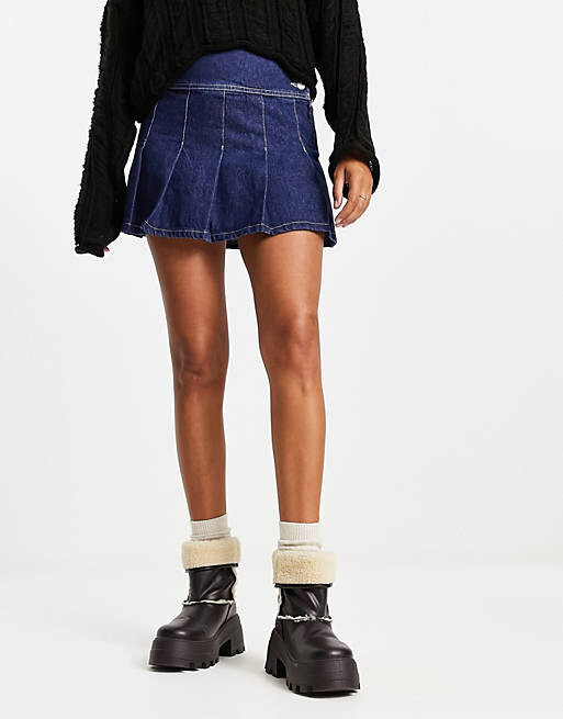 

Черные ботинки на массивной подкладке из борга ASOS DESIGN Adriana, Черный