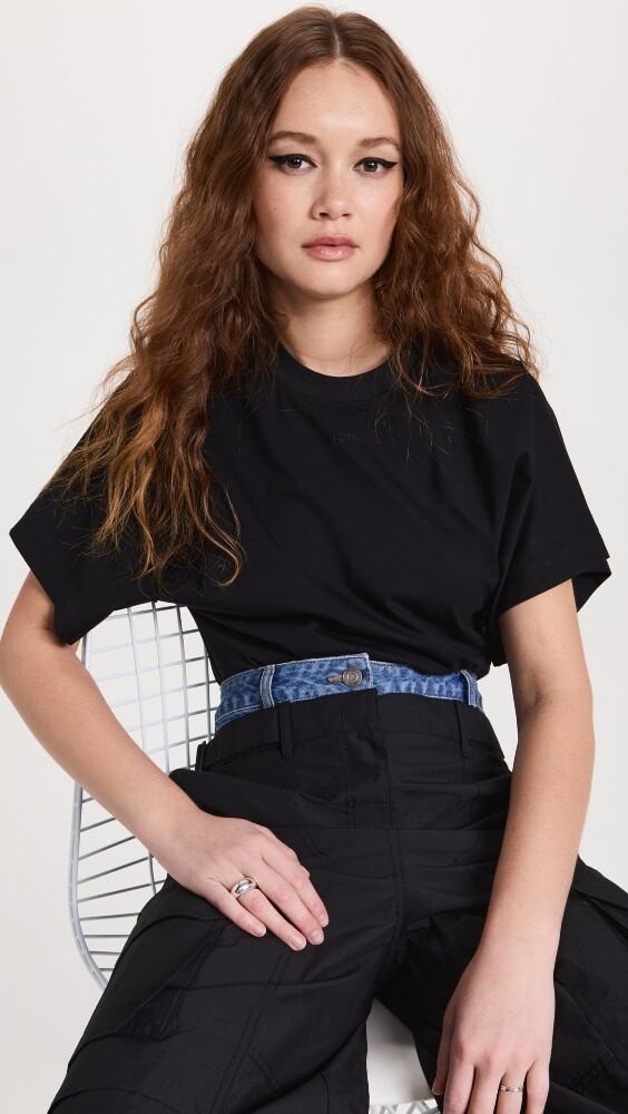 

Топ Juun. J Wide Sleeve Cropped, черный