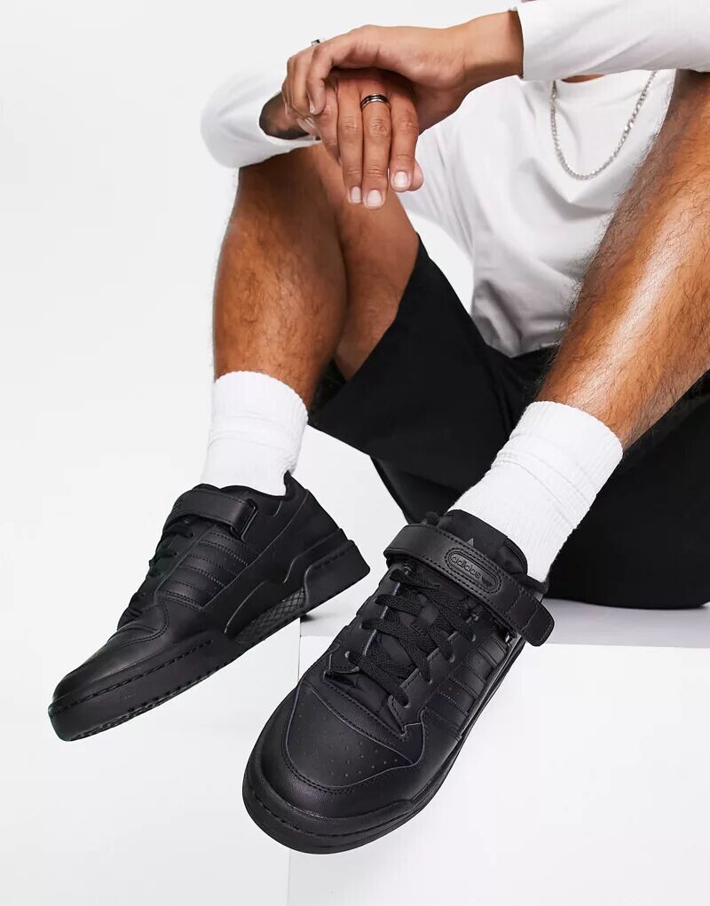 

Черные низкие кеды adidas Originals Forum