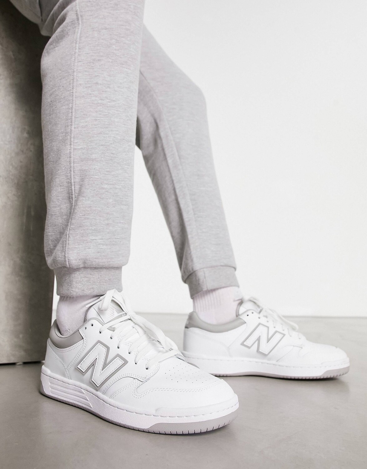 

Белые кроссовки New Balance 480 с серыми деталями, Белый