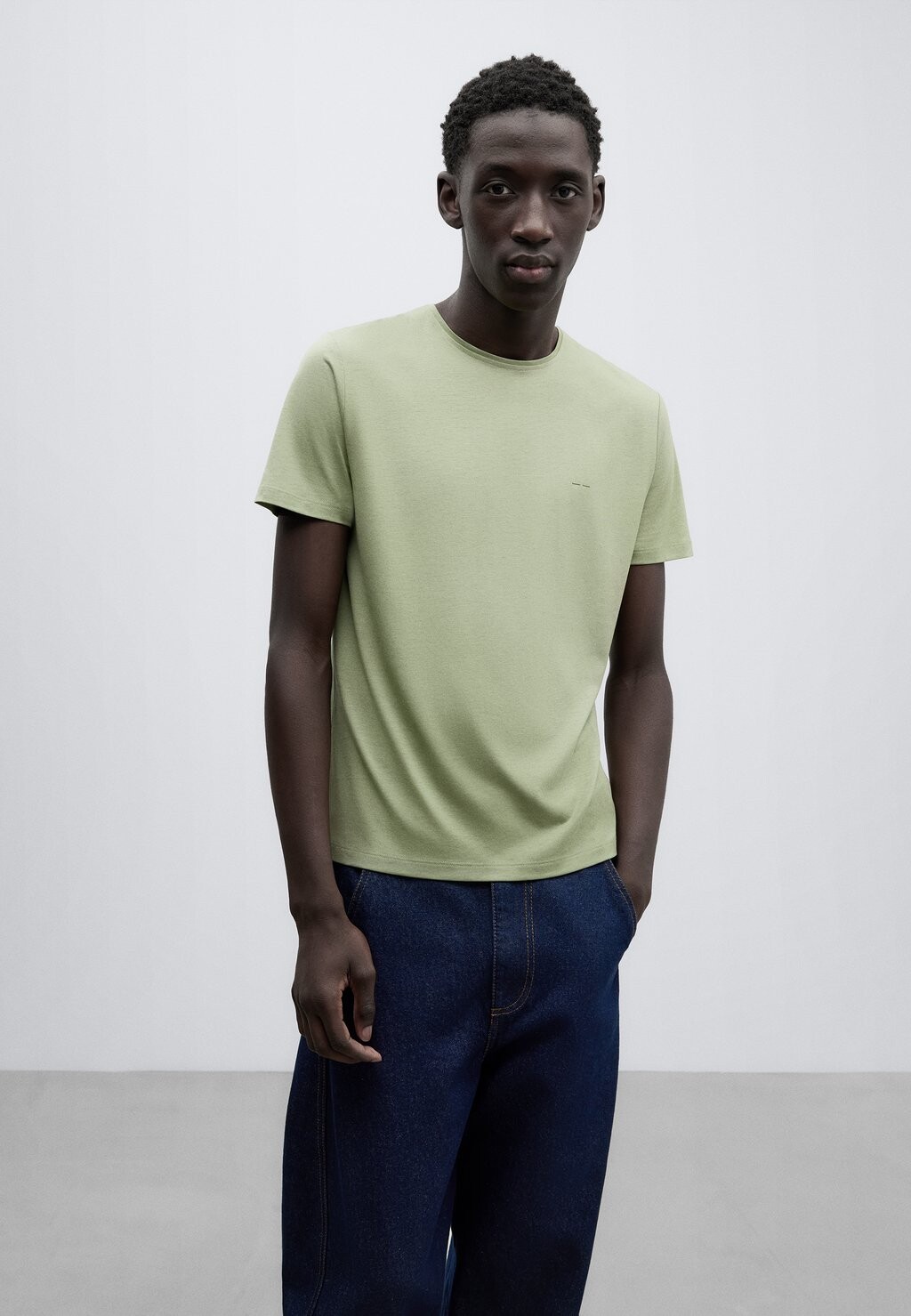 

Футболка базовая CREW NECK ADOLFO DOMINGUEZ, цвет light green