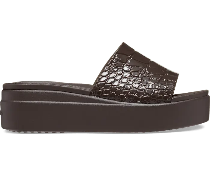

Шлепанцы Brooklyn Croco Shine Crocs женские, цвет Espresso