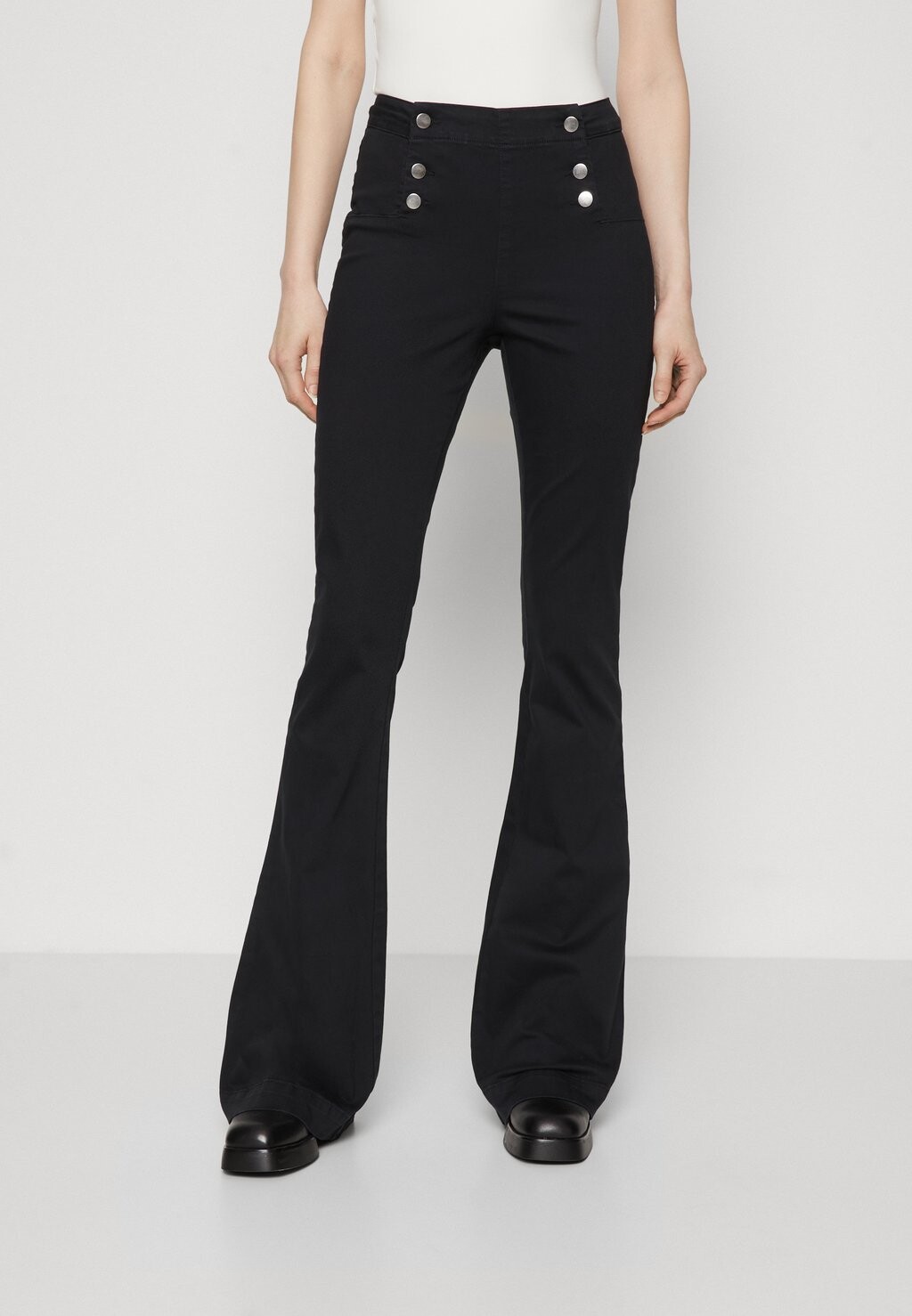 

Джинсы расклешенные ONLATLANTA ONLY Tall, цвет black