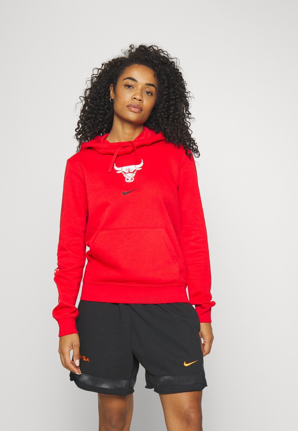 

Team ХУДИ NBA CHICAGO BULLS CITY EDITION Nike, университетский красный