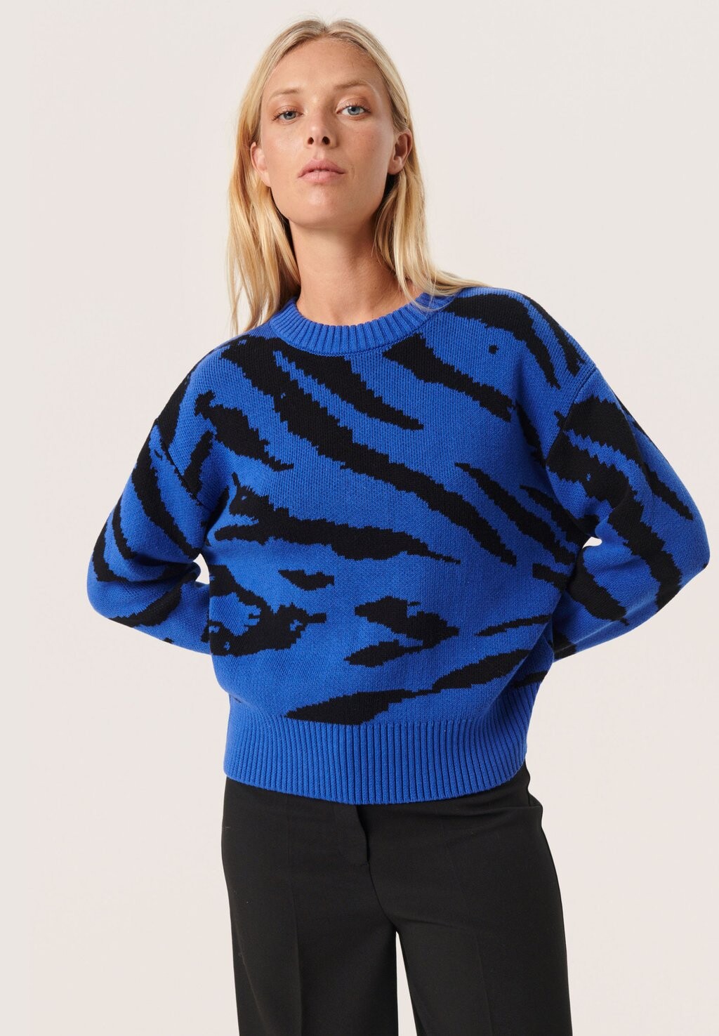 

Вязаный свитер SLCABBA PULLOVER LS Soaked in Luxury, синий