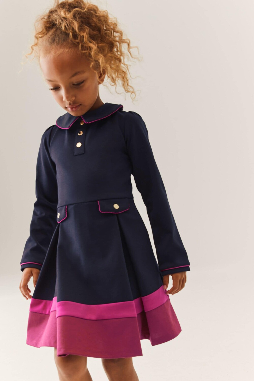 

Темно-синее платье из ткани понте с цветными блоками Baker by Ted Baker, синий