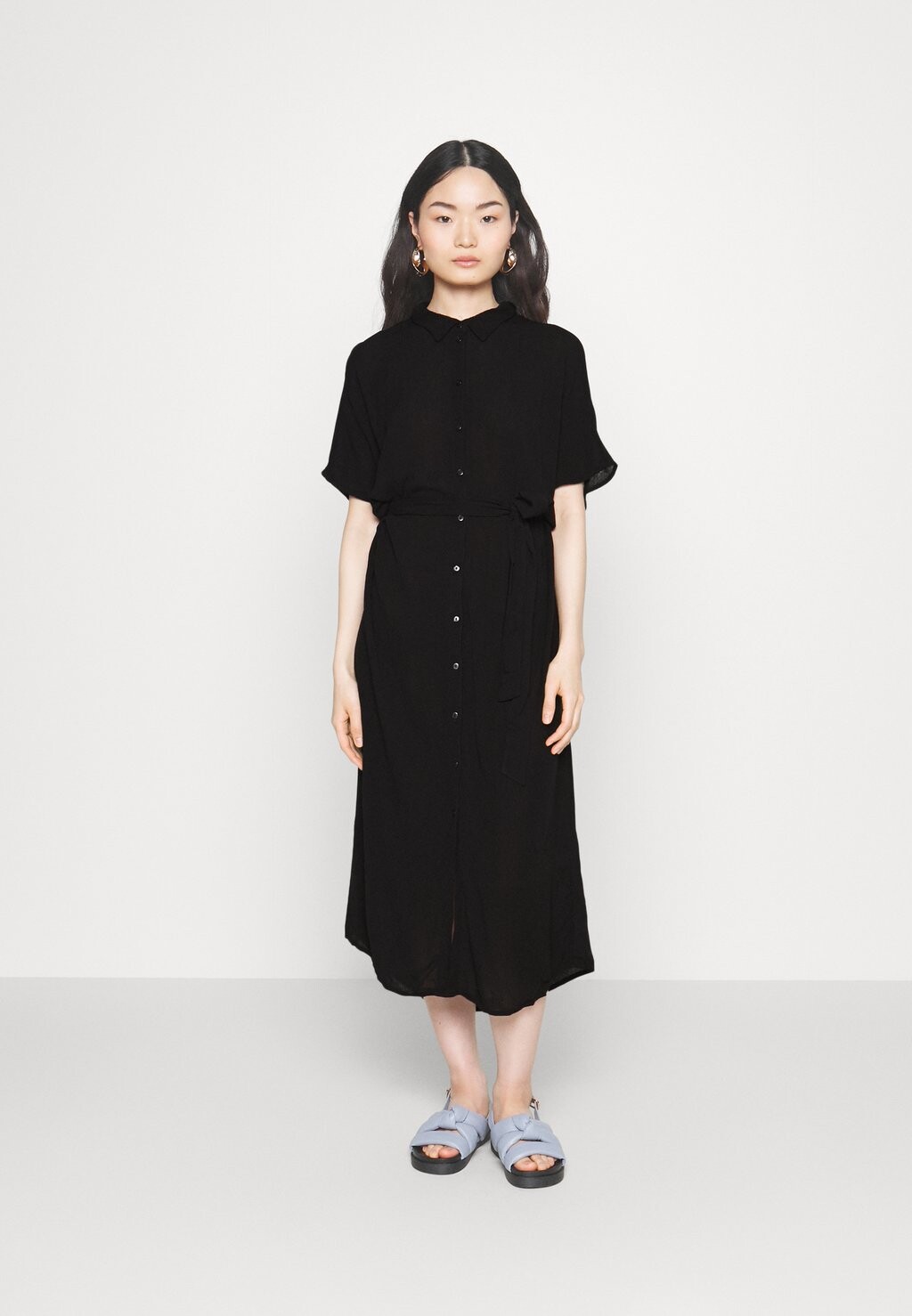 

Платье-рубашка Vero Moda, черный