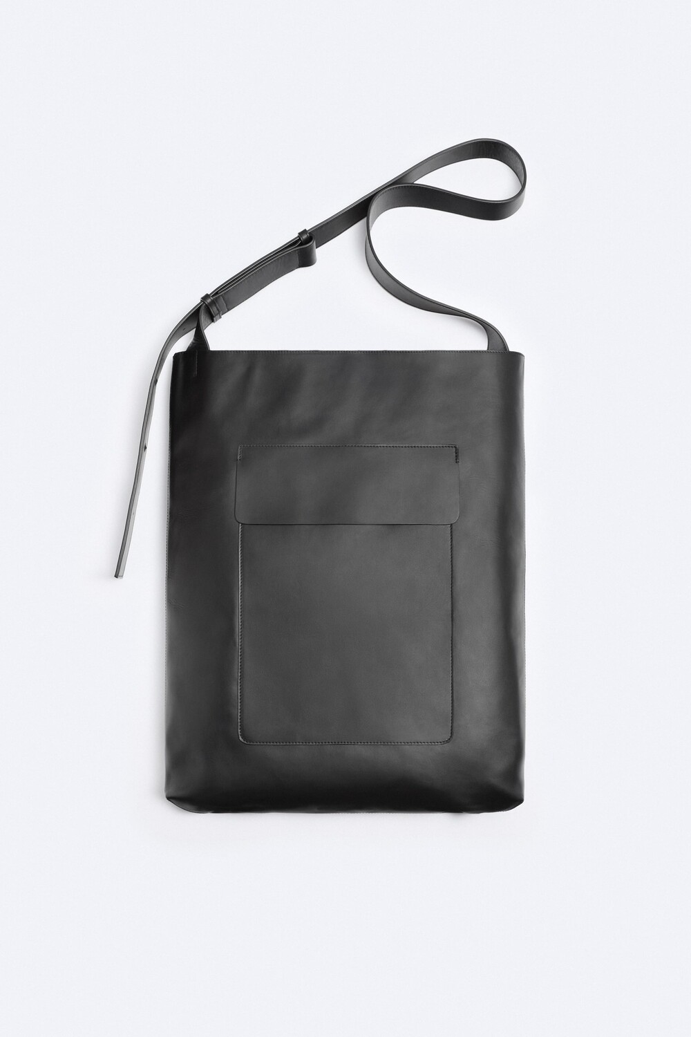 

Кожаная сумка на плечо Zara, черный