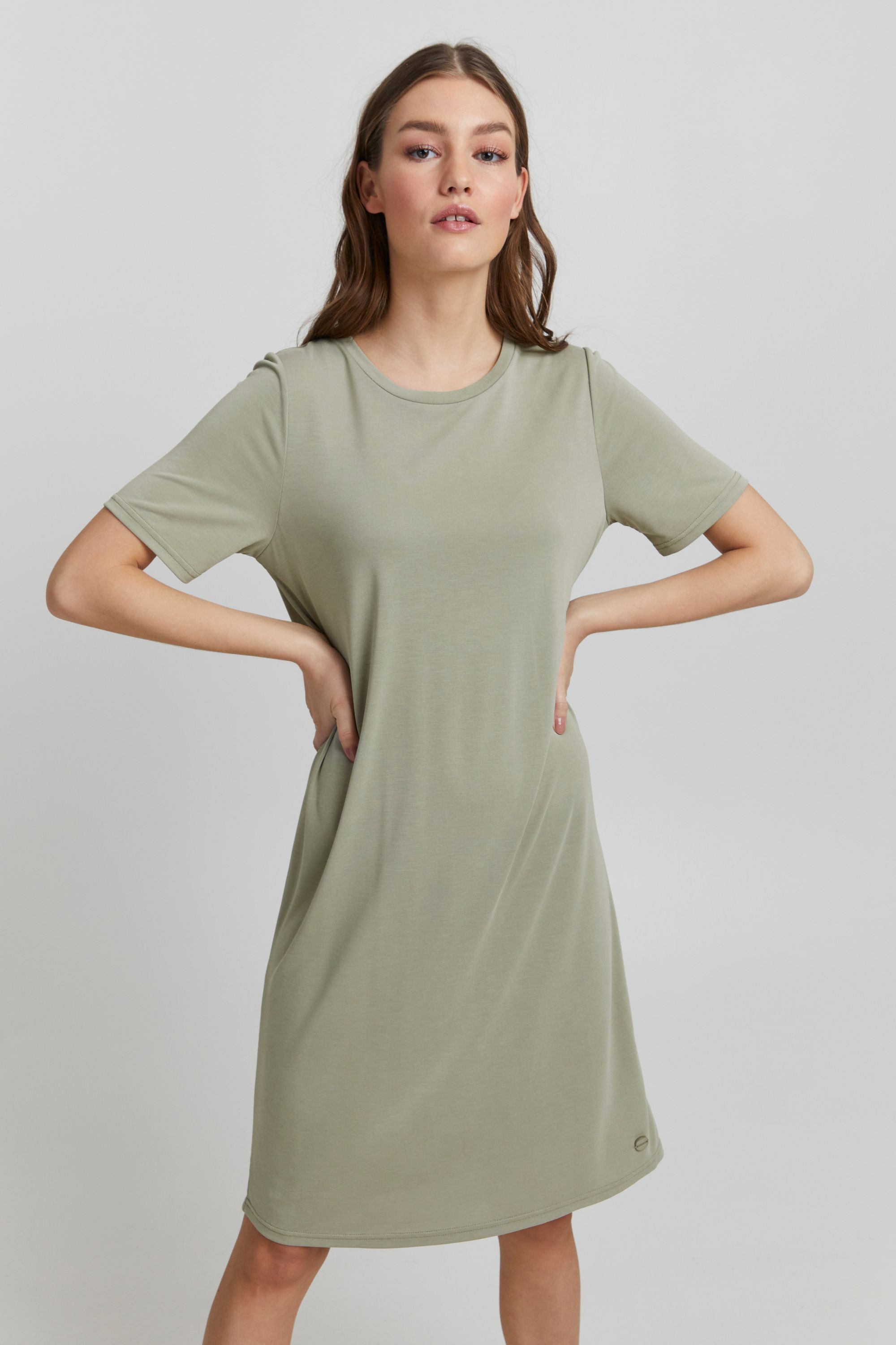 Платье Oxmo Shirt, зеленый