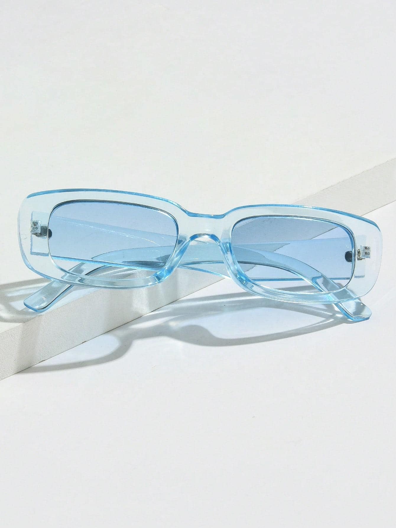 1 шт. Женские модные квадратные солнцезащитные очки для отпуска с коробкой для очков
