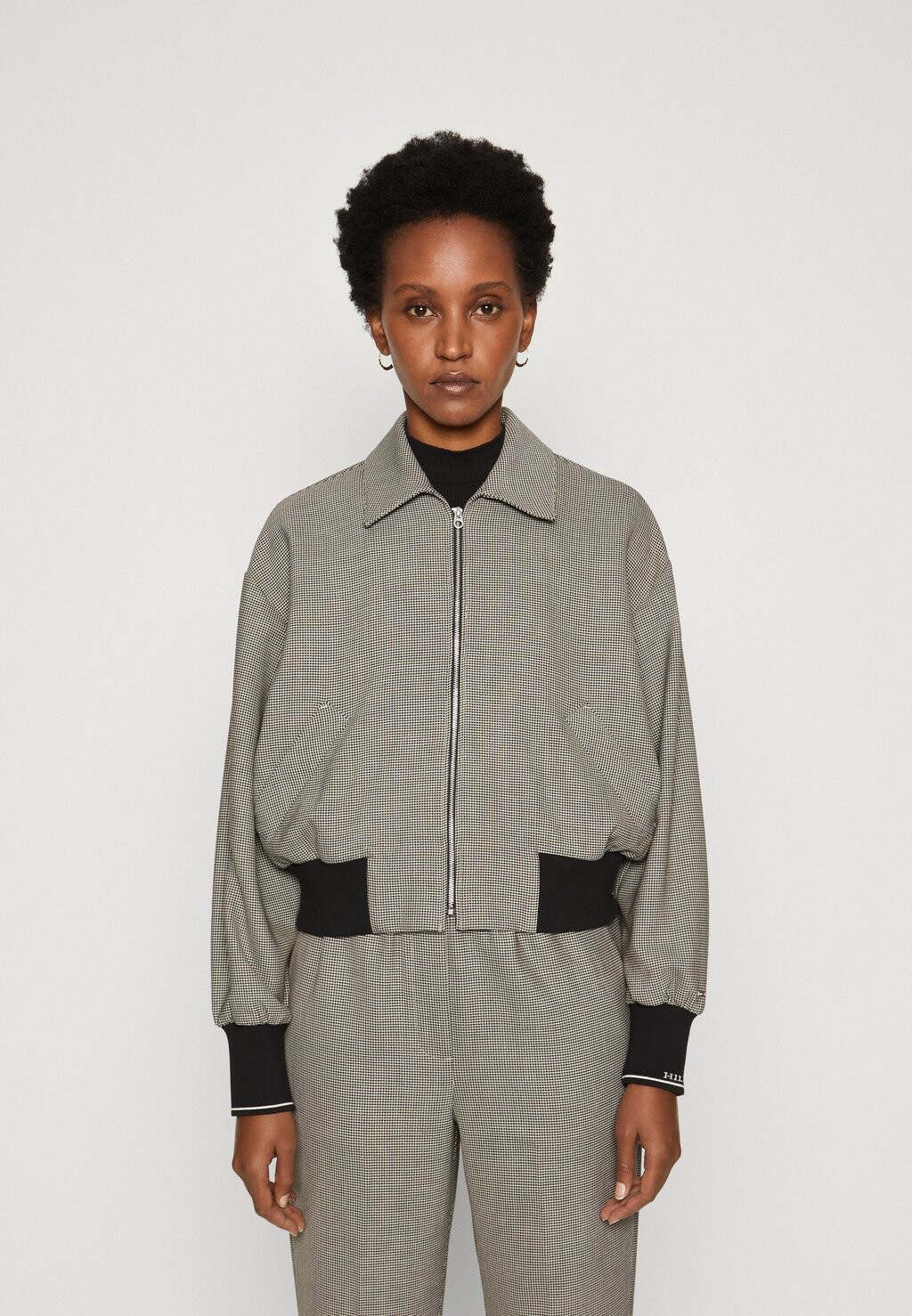 

Куртка Tommy Hilfiger КУРТКА MINI CHECK, белый