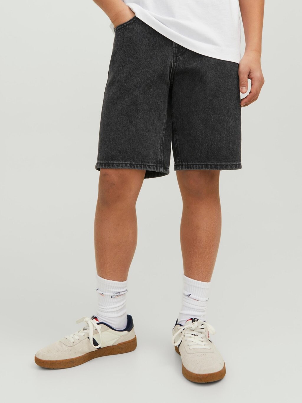 

Джинсовые шорты JJICHRIS JJORIGINAL Jack & Jones Junior, серый деним