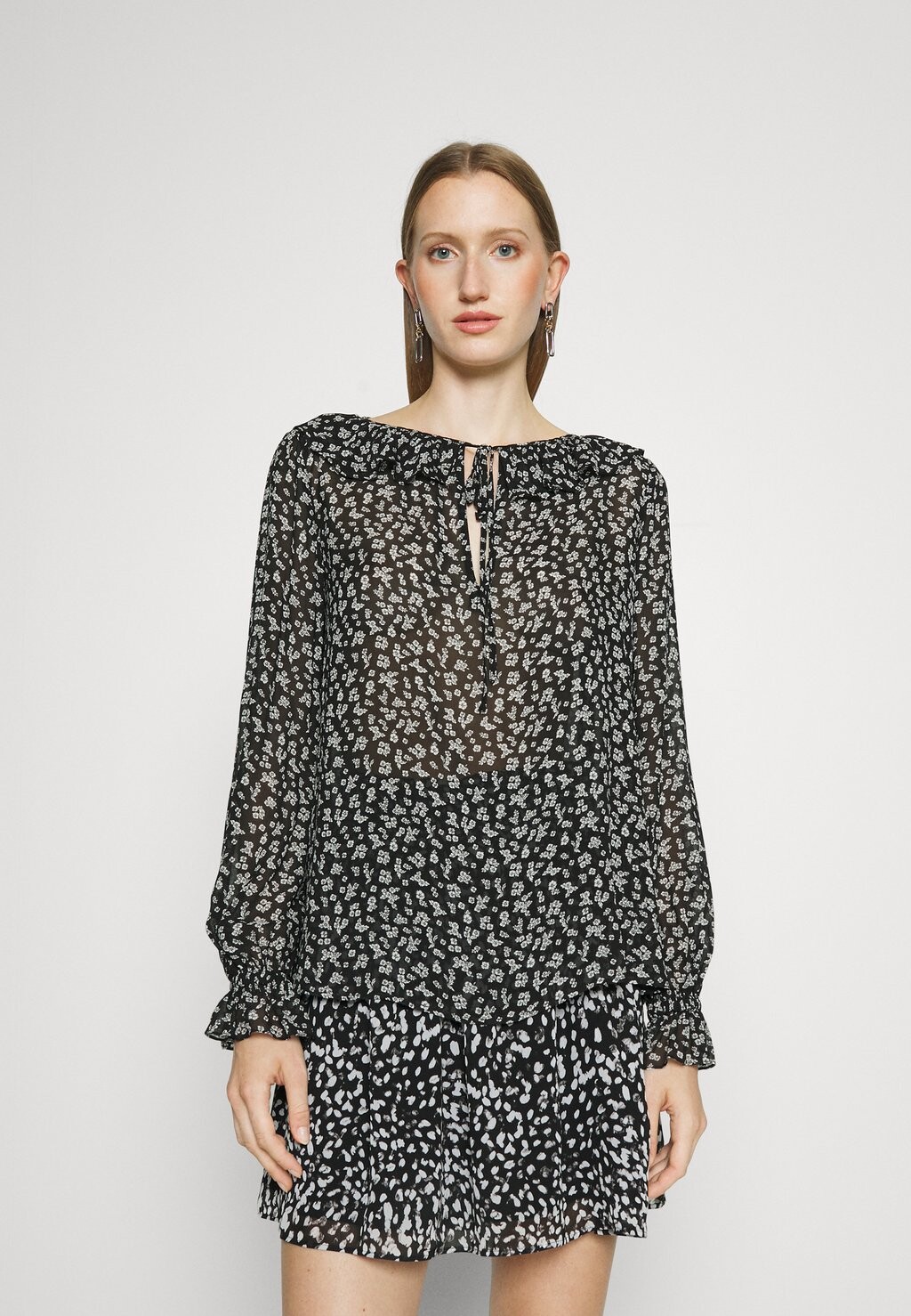 

Блузка The Kooples с принтом, черный/белый