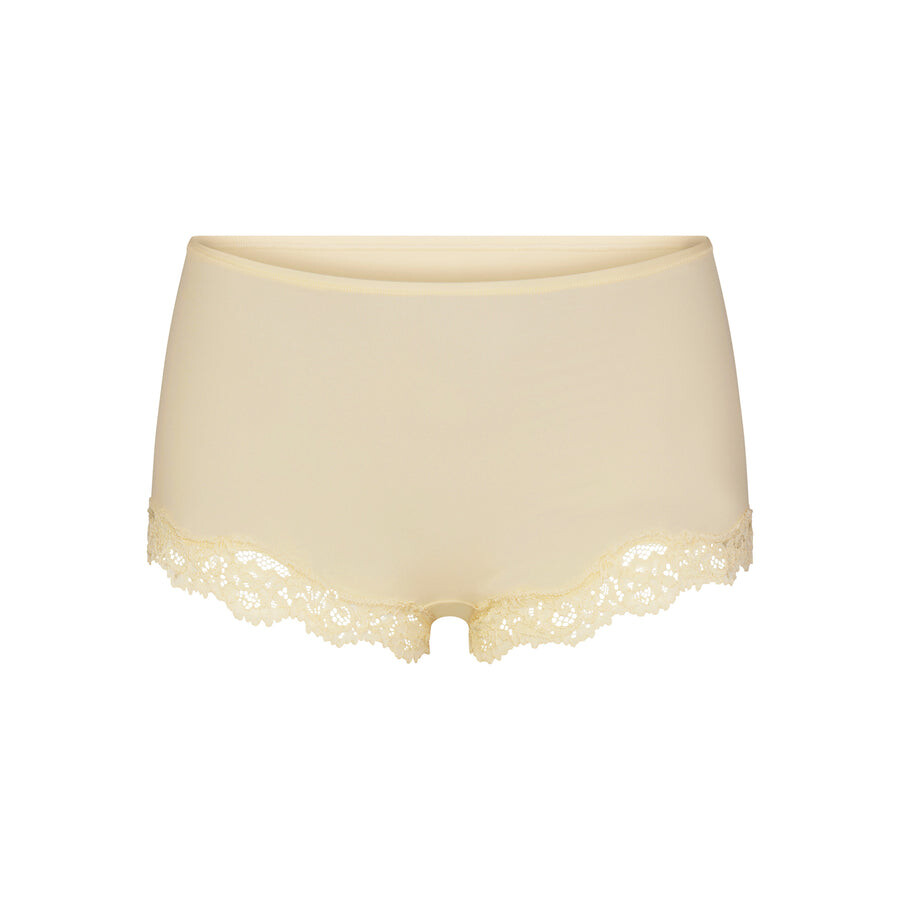 

Шорты SKIMS Fits Everybody Lace, цвет Butter