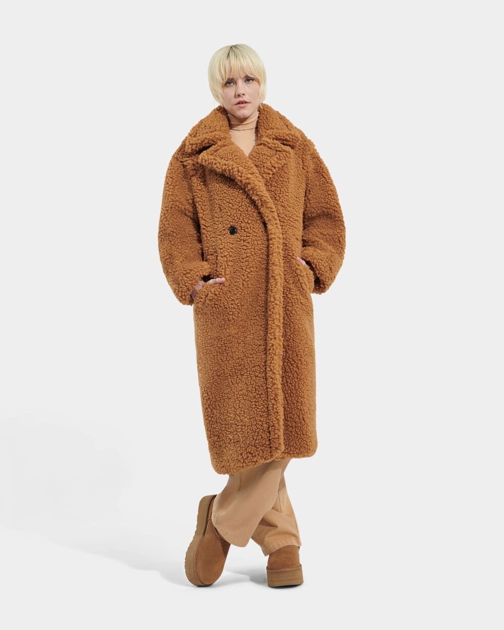 

Верхняя одежда Gertrude Long Teddy Coat UGG, коричневый