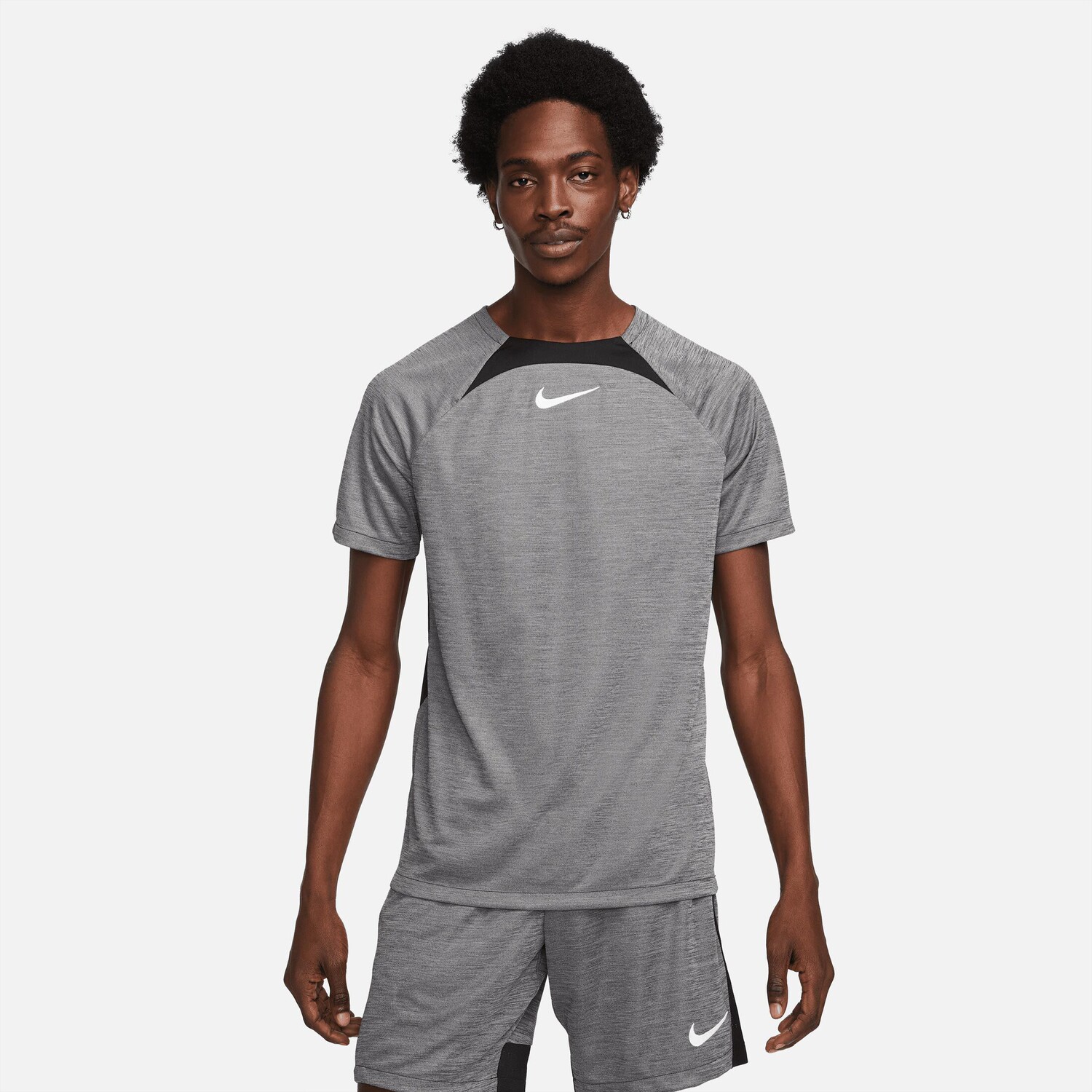 

Рубашка Nike Trainingsshirt Dri Fit Academy, черный