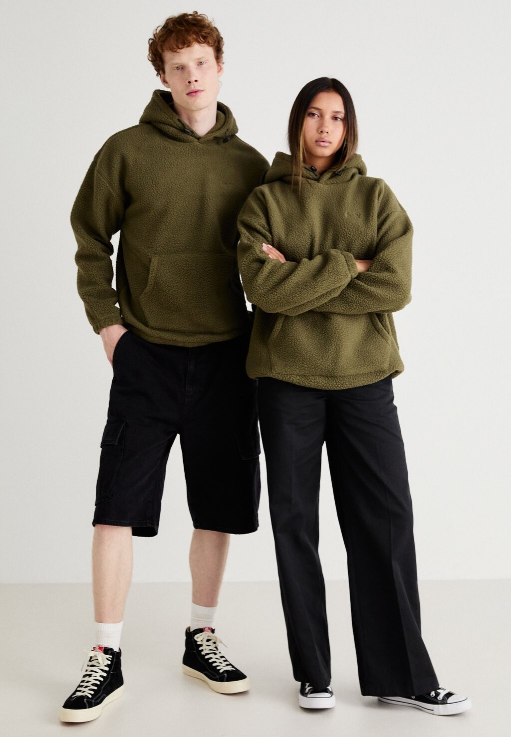 

Флисовая толстовка UNISEX Levi's, оливковый
