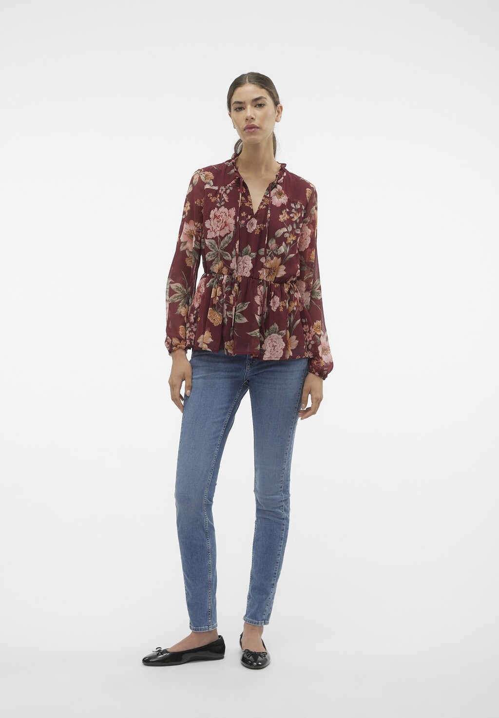 

Блузка Vero Moda, цвет cabernet