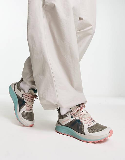 

Разноцветные кроссовки Columbia Escape Pursuit Outdry
