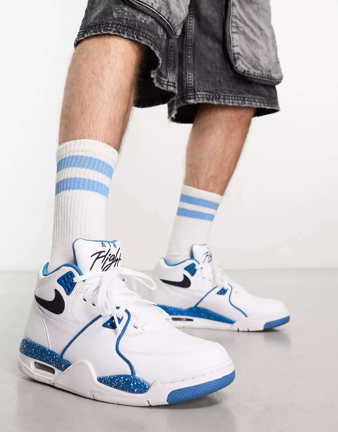 

Белые и синие кроссовки Nike Air Flight 89, Синий