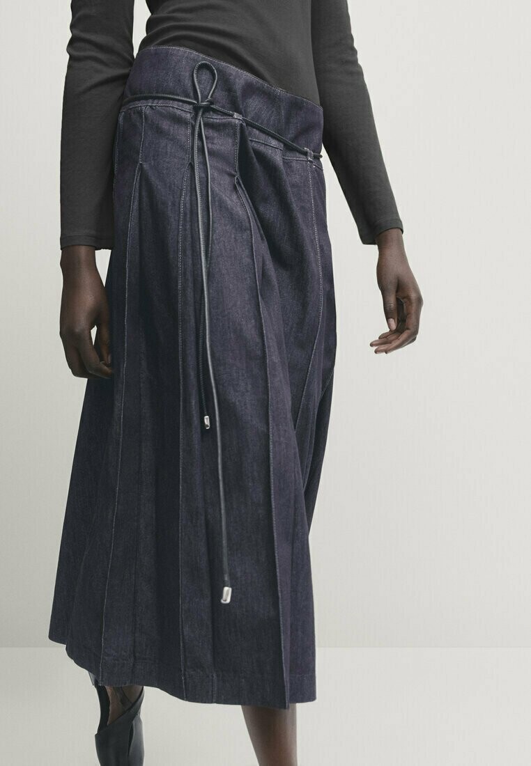 

Юбка А-силуэта WITH SEAMS Massimo Dutti, цвет mottled dark blue